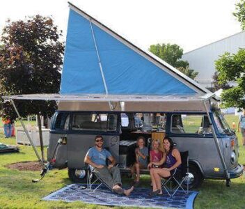 Mother Earth News Fair in Oregon and Our Solar Bus Image